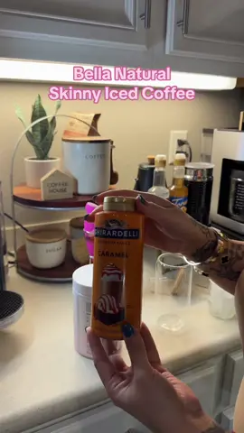 Super deli el skinny iced coffee de @Bella All Natural ☕️ #skinny #icedcoffee #coffee #coffeetiktok #bellanatural #fyp #parati #cafecito 