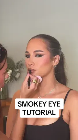 Replying to @Stevie Clarke Makeup Artistry FULL Wearable Smokey Eye Tutorial 🖤 Questions about products? Ask in the comments below!  #makeuptutorialvideo #stepbysteptutorial  #smokeyeyelook #kyliejennermakeup #photoshootglam #sydneymakeupartist  #fullglammakeuplook #softglammakeuplook #mosmannsw #manlynsw #makeupartistsydney #freelancemakeupartist #modellife #smokeyglam 
