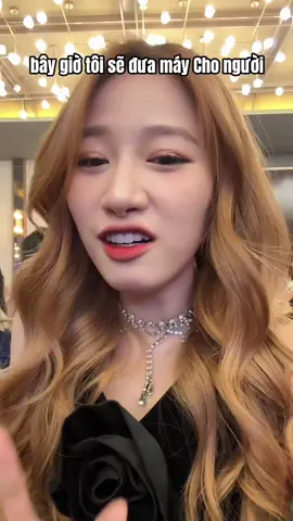 Clip này hơi đông người tham gia nên mọi người nhận ra ai trong clip này nào 😜 