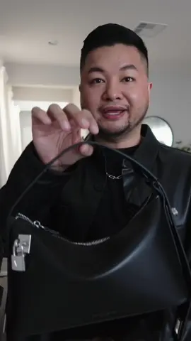 I bought a new bag! 🤭 Unbox my new bag from @VERAFIED NEW YORK  I love a top handle handbag that’s versatile, edgy, but also understated. This bag checks all the boxes for me!  Bag info: Verafied New York: Silver Black Hobo Bag - $278 #ForYou #HandbagReview #HandbagUnboxing #Verafied #WardrobeEssential 