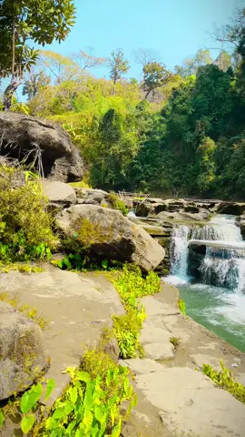 সেই ছেলেটা বন পাহাড়ি ঝর্ণা খুঁজে...#foryou #fypシ #sogir07 #foryoupage #bandorban #nafakhum 