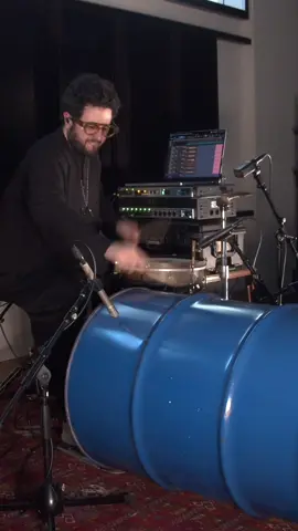 Is it a bass drumm? Is it a snare drum? NO, its a BARREL! 🛢️🔥🛒😳 #barrel #drums #recording 