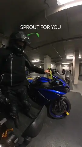 Spreading sprouts! #r1 #r6 #yamaha #sproutsmile #london 