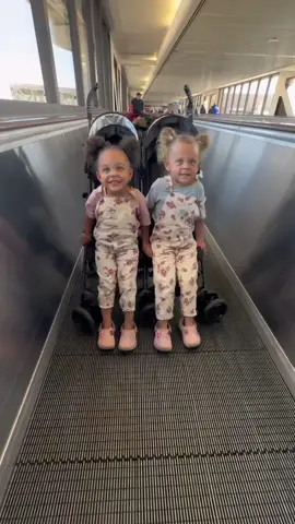 🩷🌸🫶🏽💜👯‍♀️✨✈️