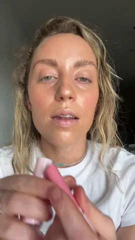 Look good feel good is my motto recently 🫶🏻 This is my 10 minute mommy makeup routine that will make you glow ✨ and I swear it makes me have a better day! 😘 #MomsofTikTok #mom #momlife #makeup #getreadywithme #makeuptutorial #singlemom #fyp 