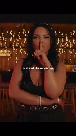#youngzerka #fifi #pagajle #lyrics #albanian_lyrics #albania #kosovo #tetova #🇦🇱 #🇦🇱🇽🇰 #🇦🇱🇽🇰🇲🇰 #fy #fyp #fypシ #foryou #fürdich #fürdichpage #fürdichseiteシ #shqipmuzik #shqip_lyrics #viral #goviral #shqip 