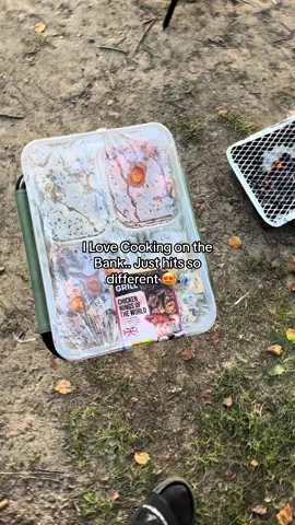 Cooking Munch at Fishing is amazing! #fyp #foryou #foryoupage #fishing #fishinglife #fishtok #angler #carpfishing #nayzofishing #viral 