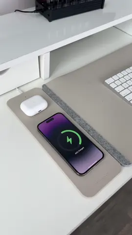 Revitalize your workspace with ALTI, the Wireless Charging Desk Mat. Seamless charging meets unmatched organization. #ALTI #WirelessCharging #DeskMat #DailyHabits #Productivity #wirelesscharger #apple #iphone #applelover #airpods 