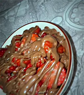 csokiseper edit #strawberry #chocolate #🇭🇺 #aftereffects #chocolatecoveredstrawberries #chocolatestrawberries #fy 