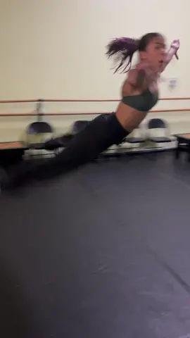 BURN 🔥  💃🏻: @jackelynkarime  🧠: @1fernandonaranjo  🎵: @hamiltonmusical   #hamilton #dance 