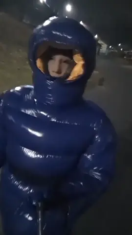 Late night walk in shiny puffer overall #fyp #fy #fürdich #foryourpage #nightwalk  #fashion #clothes #cozyclothes #mask #nachts #germany #пуховик #spring 