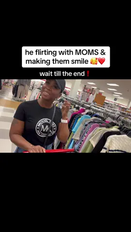 gavin leron be making their day 🥰 #gavinleron #rizz #moms 