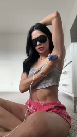 No lo compres sin antes ver esto… Valio la pena? Aqui la verdad 🫢 #capcut #ulikehairremoval #ulike #vellocorporal #removervello #howtohairremoval #vello