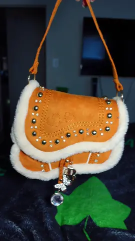 Anything Bratz I immediately put in my cart it’s so pretty 🥰 ! @Dolls Kill #dollskill #purse #tiktokshop #bratz #musthaves #musthave #pursetok #tiktokshopfinds 