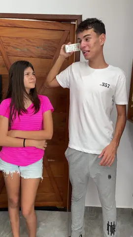 Quando levo minha filha no médico #shorts #humor #viral #comedia #meme #comedy #criador #criancas #funny #funnymoments 