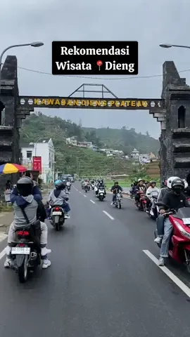 Rekomendasi Wisata 📍Dieng Seharian dapet 3 destinasi wisata Dieng ❄️🌤️💨🌬️☘️✨ perjalanan Jogja-wonosobo😎💪🏻, next kemana lagi ya? #xyzbca #fypシ #fypシ #rekomendasi #wisatadieng #wonosobo #telagamenjer #kebuntehtambi #kawahsikidangdieng #negridiatasawan #endofbeginning #jogja24jam 