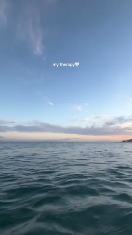 Happy place🌊 #oceantherapy #swim #wildswim #beach #travel #sunset #sunrise #wanderlust #sunsetviews 