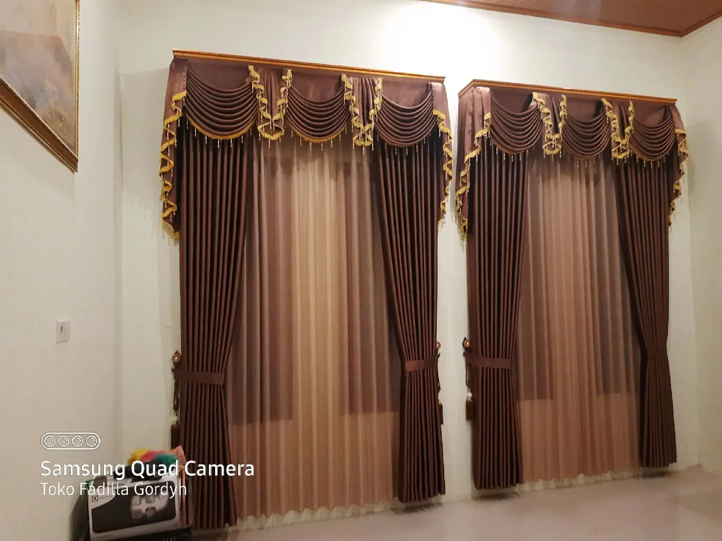 Open order😉gordyn minimalis gordyn cantik decorasi interior rumah😊 Buat pesrsiapan hari raya nya bisa dipesen dari skrng ya😊😉 Tampil Mewah Simpel & Elegan 💚 Dengan Interior Gorden Custom Yang Mewah Murah Berkualitas✨ Info selengkapnya chat wa👇🏻 Http://wa.me/+6285853857014 Alamat : jln.raya ponorogo pacitan👇 [ TOKO FADILLA GORDYN DEPAN PERUMAHAN MADUSARI DENGOK ]