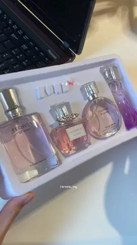 Speachless bgt lebih cantikk asli nya daripada di videoo, wangii nya 1000/10. dan speachless juga sama harga nya #parfume #parfumereccomended #parfumviral #rekomendasi #DailyRoutine 