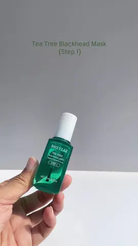 Siapa yang masih pencetin komedo? 🙋🏻‍♀️ Stop! Mending pake Tea Tree Blackhead Mask (step 1) dari @Breylee.Official aja. Ampuh buat cabut komedo tanpa rasa sakit.  Udah dilengkapi Tea Tree Pore Minimizer Serum yang membantu menyamarkan pori-pori. Yakin gak mau coba?  #breylee #breyleeteatreeblackhead #skincare 