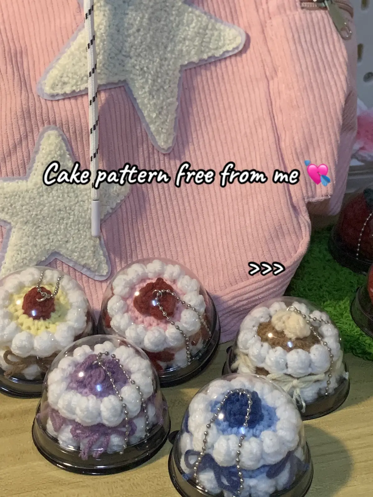 แพทน้องเค้กที่ทุกคนรอมาแล้วนะคะ 🫶🏻🧸 #crochet #handmade #foryou #fyp #fyp #keychain #cute #cake #ถักไหมพรม #พวงกุญแจ #pattern 