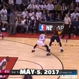 That time LeBron started hitting left-handed floaters in Toronto for fun 🐐