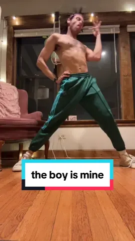 choreo by me 🏄🏾‍♂️ @arianagrande #arianagrande #chicago #theboyismine #fyp #eternalsunshine 