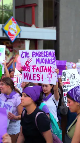 Así se vivió el 8M en el centro de Monterrey💜💜💜💜 #monterrey #nuevoleon #mexico🇲🇽 #mexico #visitmexico #montañas #mujeresfuertes  #feministas #ciudaddelasmontañas #parquefundidora #paseosantalucia #macroplaza #centrodemonterrey #lahuasteca #obispado #chipinque #riosantacatarina #cerrodelasilla #8demarzo💜  #diadelamujer  #8marzo #8m #mtymx 