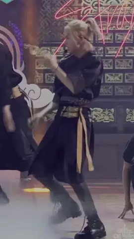 Hyunjin and this move♡#straykids #stay #hyunjin #skz #kpop #kpopfyp #fyp 