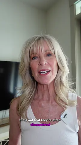 You don’t need to be afraid of aging. Here are three tips: 1. Move your bidy daily 2. Let go of old hurts and resentments. 3. Say I love you to yourself. ❤️ #over50women #over50 #aginggracefully #agingwell #fitnessmotivation #selflove #self #beautytips 