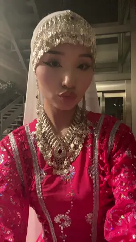 Lighting is doing me so dirty😭  #nowroz #2024 #hazara #afghan #🇦🇫 #persiansong 