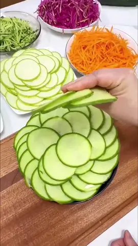 5  in 1 multifunction vegetable slicer ,easy to cutt vegetable #fyp #foryou #tiktokmalaysia #goodthing #household #KitchenHacks #slicer#vegetableslicer#vegetablegrater#vegetablechopper#practical 
