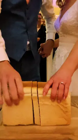 The cutting of the bread 💕 #mrsbreadguy #loafstory #fyp #isitcake 