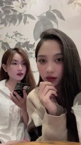 Em không nghe thế giới này, em chỉ nghe anhhh 😖@Vy 🐰 