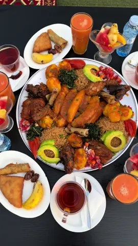 Tag the 3 people you would share this with tomorrow at iftar😋😋 whole package at 90k #RahimFoods #ugandatiktok🇺🇬 #Uganda🇺🇬 #Kampala #Ugandanfood #bestrestaurant #Ramadhan #iftar #lusaniya 