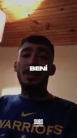 Uzi'nin yıllar önce yayınladığı Serbest Stil videoları Türkçe Rap dinleyicileri tarafından çok beğeniliyordu. No.1, Heja, Ati242 gibi bir çok rapçinin de kullandığı bu efsaneleşmiş beate Uzi'nin sergilediği performansı sizler için lyrics video haline getirdik.🐊 #TürkçeRap #Rap #HipHop #Uzi