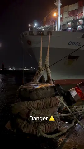 This is the sound of tension 😬. I wouldn't put my feet in there 😬⚠️ #danger #tension #rope #mooring #line #lines #pulling #ship #vessel #port #harbour 