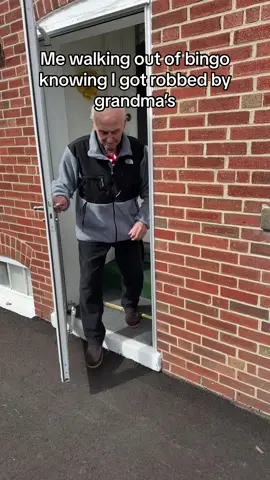 #grandpa #fypisbroken #fypシ゚viral #funny #joke #jokes #comedy #cool #fyp 