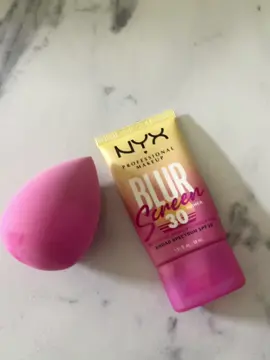 Hands down my favorite 3-n-1 blurring primer with sunscreen  @nyxcosmetics #nyxcosmetics @Influenster #Complimentary@NYX Cosmetics #spf30 #blurringmakeup #blurringprimer 