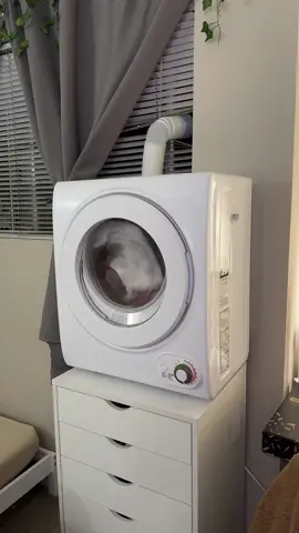 Im honestly shook! The quality of this compact dryer is top tier! Best dryer ever!!! #compactdryer #portabledryer #tiktokshopfinds #tiktokshop #tiktokshopspringsale #euhomy #euhomydryer #euhomycompactdryer 
