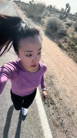My first time in Joshua Tree, so ofc I have to take a scenary quick jog ☀️ #runnergirl #halfmarathonprep #halfmarathontraining #runningera #runtok #joshuatree #slowrunner #Running 