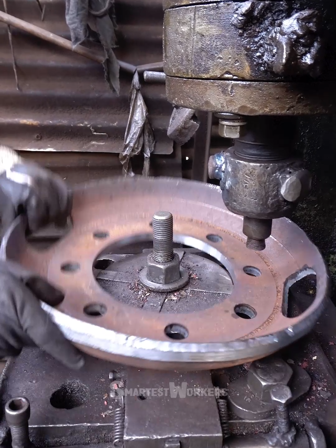 Amazing Technique How to Repair a Truck's Broken Alloy Rim