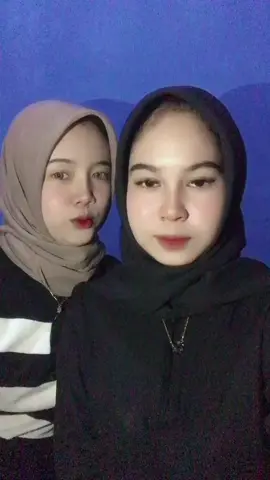 #FypNgakNiiihhh😜  #sambaskalimatanbarat  @Putri_02 ❤️‍🔥🫣