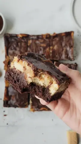 Tiramisu Brownies 🤎 #brownies #tiramisubrownies #tiramisu #tiramisurecipe #fudgybrownie #brownierecipes 