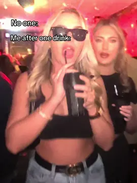 The tryna dance sexy is making me crease #fyp #foryou #viral 