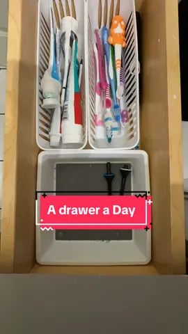 Some recommend a toothbrush sterilizer thingamabob or best practice here 😵‍💫 #drawerorganization #organizewithme #organizingtiktok #drawerorganizer #dollartreehacks #storagehacks 