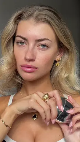 sunny bronzey grwm ⭐️ #makeup #skincare  @Lancôme rénergie peptide cream @Kiehlsuki avocado eye cream @Iconic London sunshine bronzing drops @Armani beauty lumious silk foundation 4.25 @milkmakeup makeup bronzing stick baked Milk Makeup cooling water jelly tint spritz  @YSL Beauty lash clash 02 @Rinna Beauty lip liner in the nude @Hourglass Cosmetics skip  ad