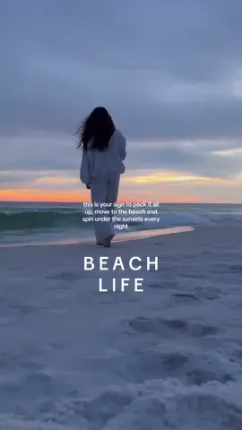it’s actually solved most of my problems 🥹🫶🏼  #beachlife #sunset #peace #sunsetview #beachvibes 