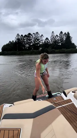 cloudy one ☁️ #wakeboarding #boating #girlsinsports #weekend #foryou #wake 