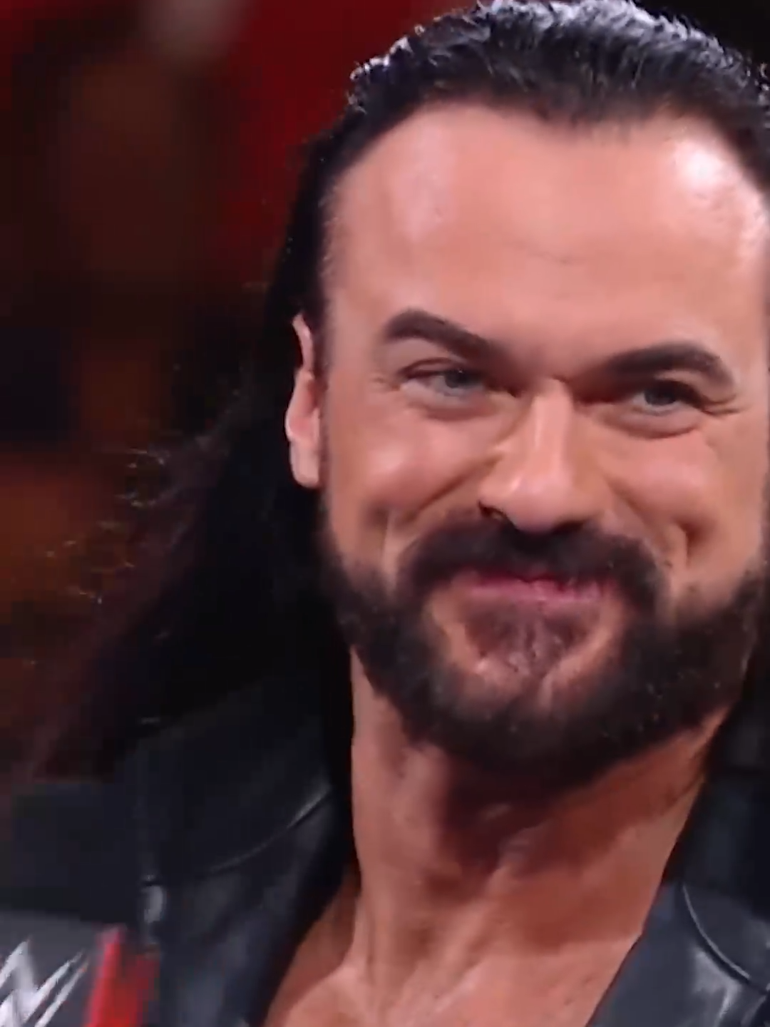 DREW KILLS THE WHAT CHANT 😅 #WWE #drewmcintyre #wweraw #cmpunk #WWERAW